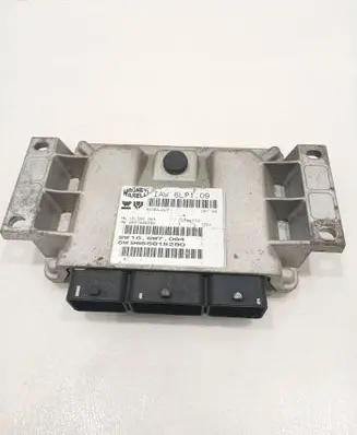Engine mounting bracket