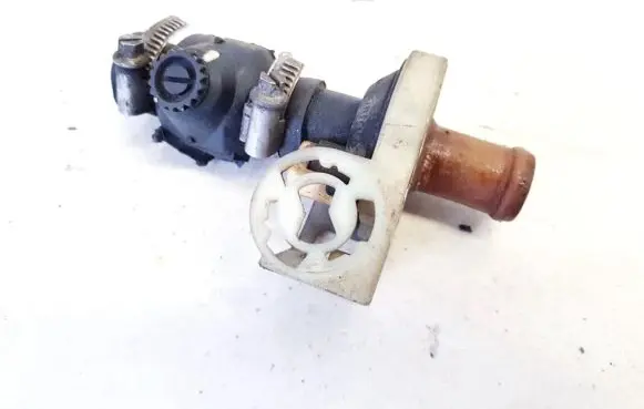 Audi A6 S6 C4 4A Coolant heater control valve 4a0819809 4a18190731