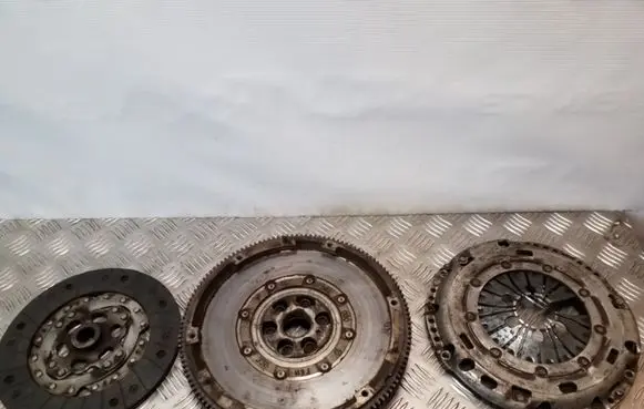 Seat Leon (1P) Clutch set kit 03G141025N