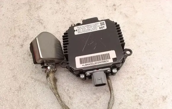 Nissan Murano Z50 Headlight ballast module Xenon NZMNS111LBNA