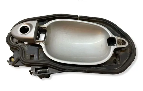 BMW 5 E60 E61 Front door exterior handle/bracket 51217034451