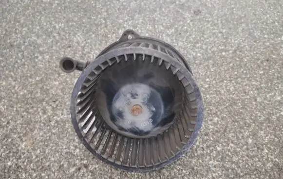 Hyundai Lantra II Heater fan/blower