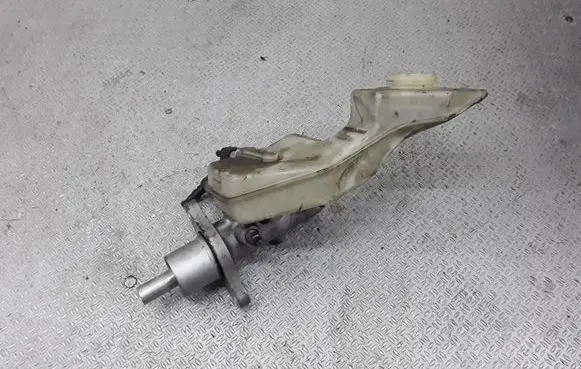 Mazda 3 I Master brake cylinder