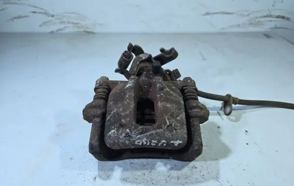 Toyota Auris E180 Rear brake caliper 0204Y01989 Y04929 4785002281