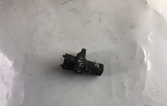 KIA Sorento Camshaft position sensor 333504A000
