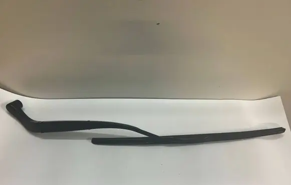 Mazda 3 III Windshield/front glass wiper blade 