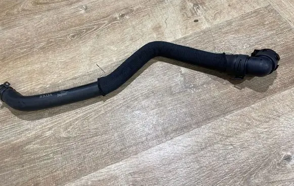 Jaguar XF X250 Engine coolant pipe/hose 9X237752BC S3TJA