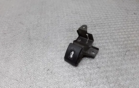 Nissan X-Trail T30 Engine bonnet (hood) release handle