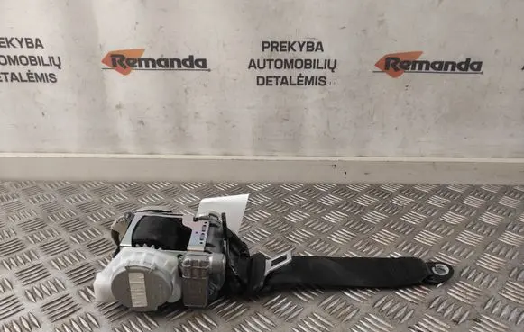 Audi TT TTS RS Mk3 8S Front seatbelt 8S8857706A