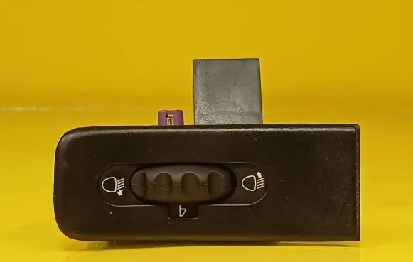 Renault Laguna I Headlight level height control switch 7700822799