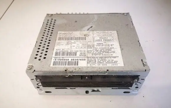 Volvo V70 Radio/CD/DVD/GPS head unit 31260540AA