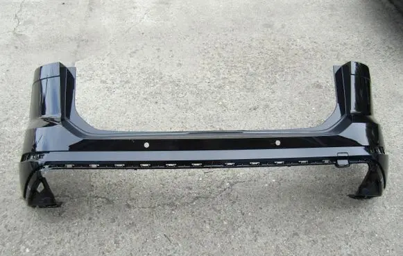 Volkswagen Touran III Rear bumper 5TA807421F