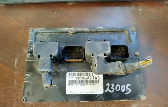 Chrysler PT Cruiser Engine control unit/module p05033327ac