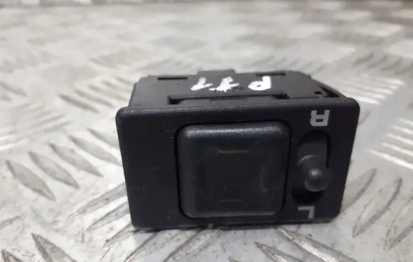 Nissan Primera Wing mirror switch