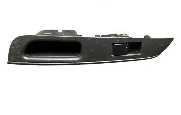 Nissan Note (E12) Electric window control switch 829613VW0A
