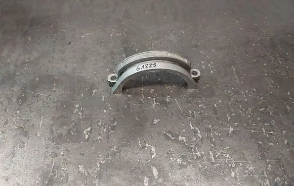 BMW 3 E46 Camshaft holder 2247058