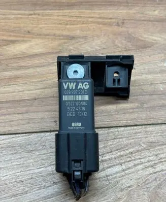 Audi A3 S3 A3 Sportback 8P Glow plug pre-heat relay 038907281D 5224318 0522120504