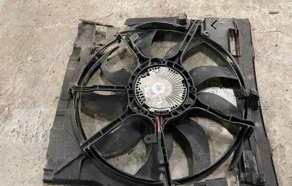 BMW X5 F15 Electric radiator cooling fan 6734608 A70324110 0461400530