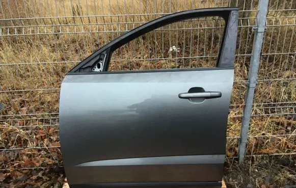 Jaguar E-Pace Front door