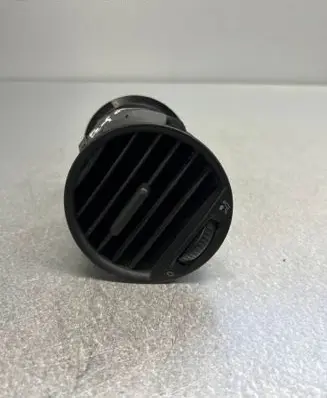 Volkswagen Caddy Dash center air vent grill ---