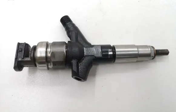 Subaru Forester SH Fuel injector 16613AA020 09K02687