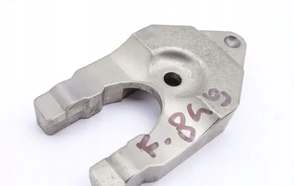 Nissan X-Trail T32 Fuel Injector clamp holder
