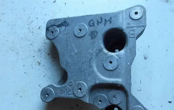 Nissan Qashqai Battery tray 648664EB0A