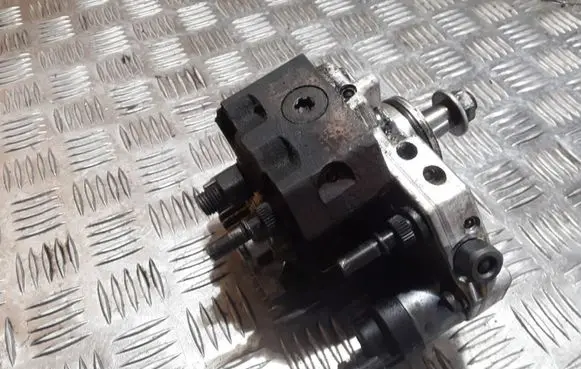 Renault Espace - Grand espace IV Fuel injection high pressure pump 8200041766 0445010033