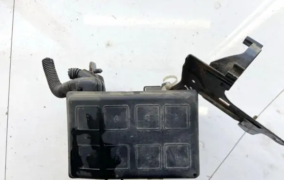Opel Zafira A Fuse box set 90560119