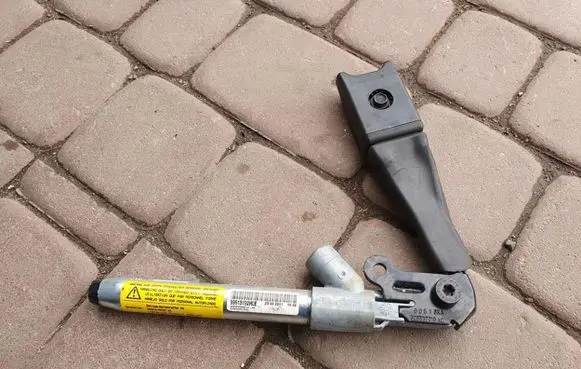 Opel Insignia A Seat belt trim 58TYS