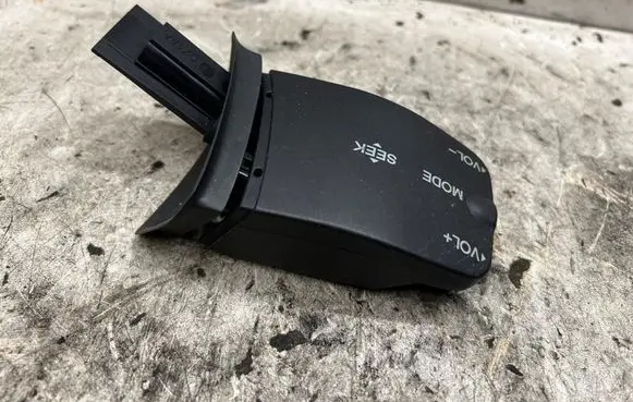 Ford Focus Sound control switch 3M5T14K147