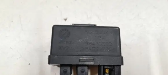 Fiat Croma Glow plug pre-heat relay 55193073 38430003