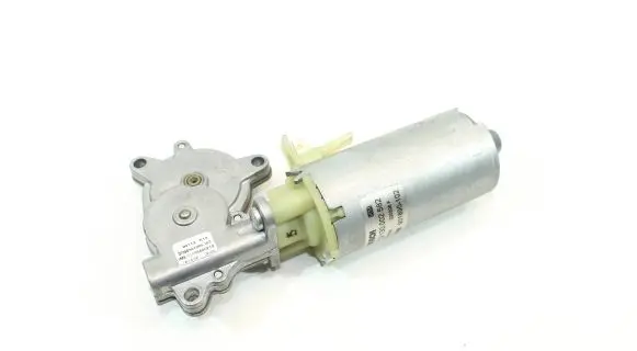 Volkswagen Phaeton Seat adjustment motor 0130002582 901890102