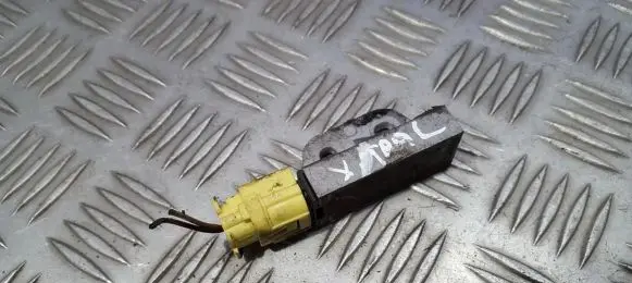 Nissan X-Trail T30 Airbag deployment crash/impact sensor FACN0067130359