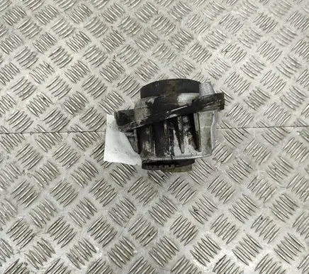 Mercedes-Benz Vito Viano W447 Engine mount bracket A4472410213
