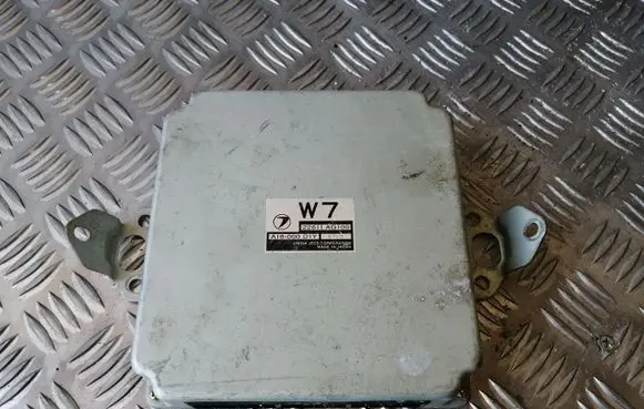 Subaru Outback Engine control unit/module 22611AG100