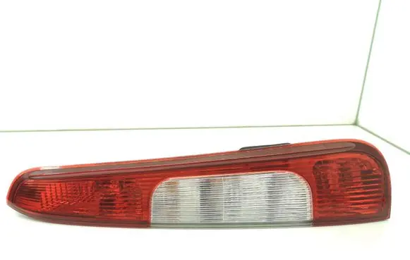 Ford Focus C-MAX Rear/tail lights 3M5113A602AA 3M5113N411AA