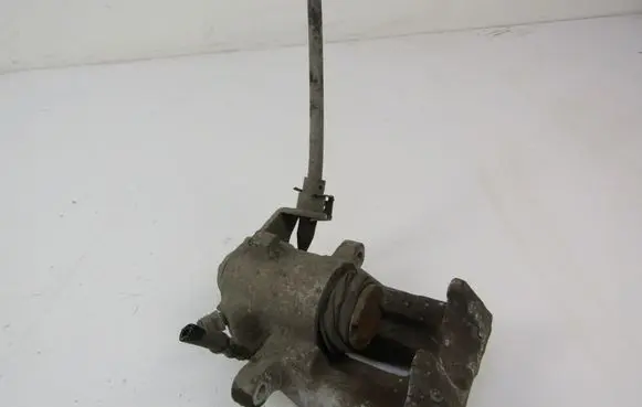 Volkswagen Golf IV Rear brake caliper 