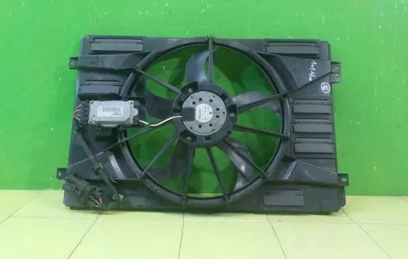 Volkswagen Golf VI Fan set 3135103803