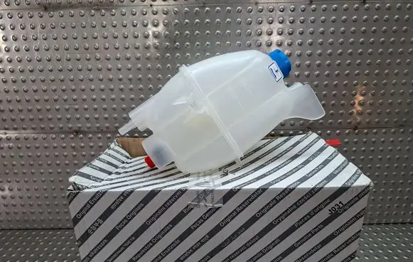 Fiat Ducato Windshield washer fluid reservoir/tank S26338997 1340758080