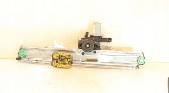 Fiat Tipo Front window lifting mechanism without motor