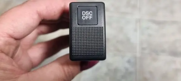 Traction control (ASR) switch
