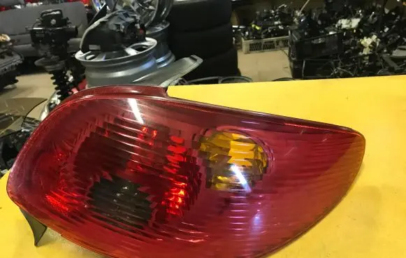 Peugeot 206 Rear/tail lights