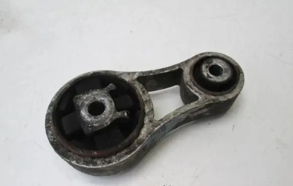 Opel Vivaro Engine mount vacuum valve 