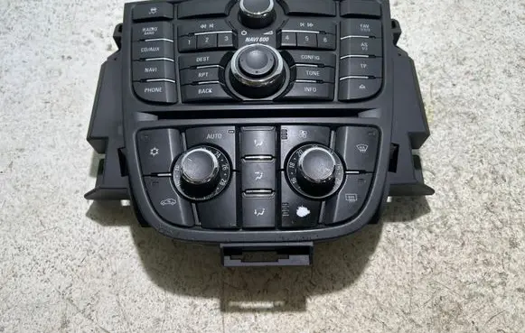 Opel Astra J Climate control unit 13337222 28275383 111109A30707