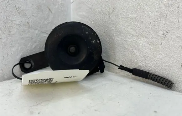 Toyota Prius (XW30) Horn signal 8652028180