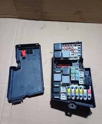 Ford Kuga I BSM Control unit AV4T14K733BAD