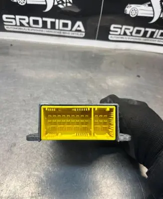 Mercedes-Benz E W212 Airbag control unit/module A2129018508