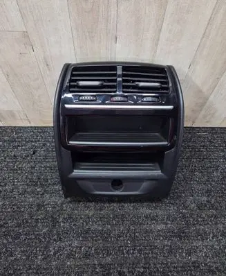 BMW 5 G30 G31 G38 Rear air vent grill 9330681 51169330681