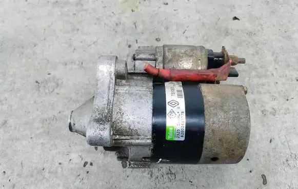 Renault Megane II Starter motor 8200266777B
